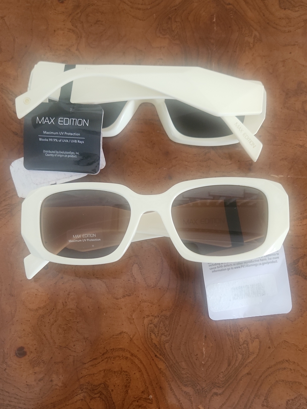 Chic Cream Sunglasses w/ Brown Lenses.  New With Tags!   Max Edition.